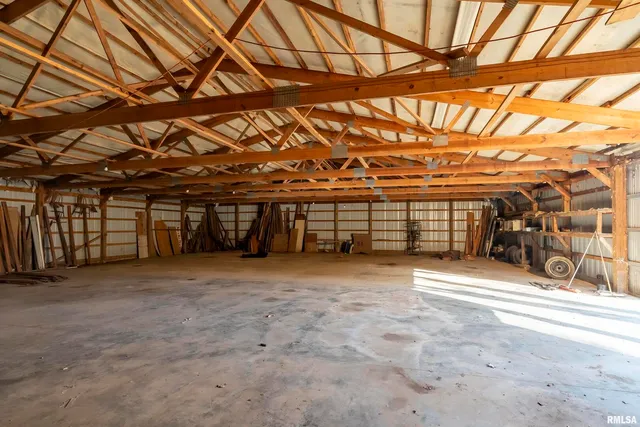 $329,000 | 1250 East Park Street, Carbondale, IL 62901