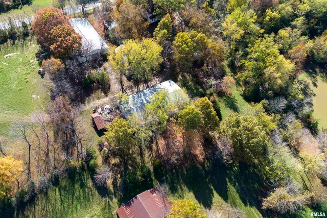 $329,000 | 1250 East Park Street, Carbondale, IL 62901