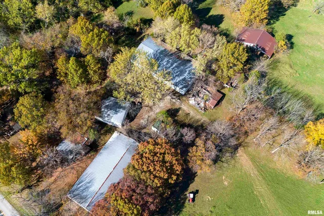 $329,000 | 1250 East Park Street, Carbondale, IL 62901