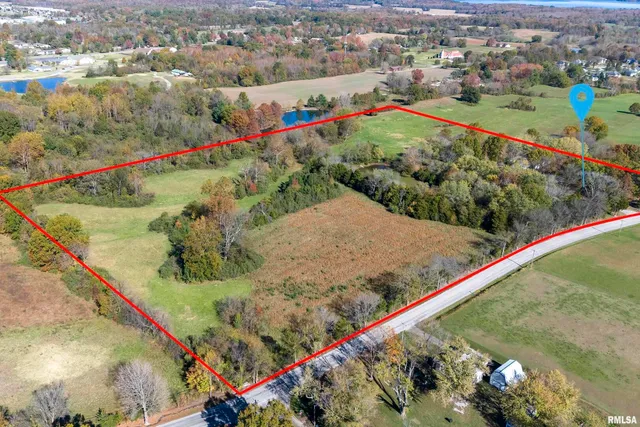 $329,000 | 1250 East Park Street, Carbondale, IL 62901