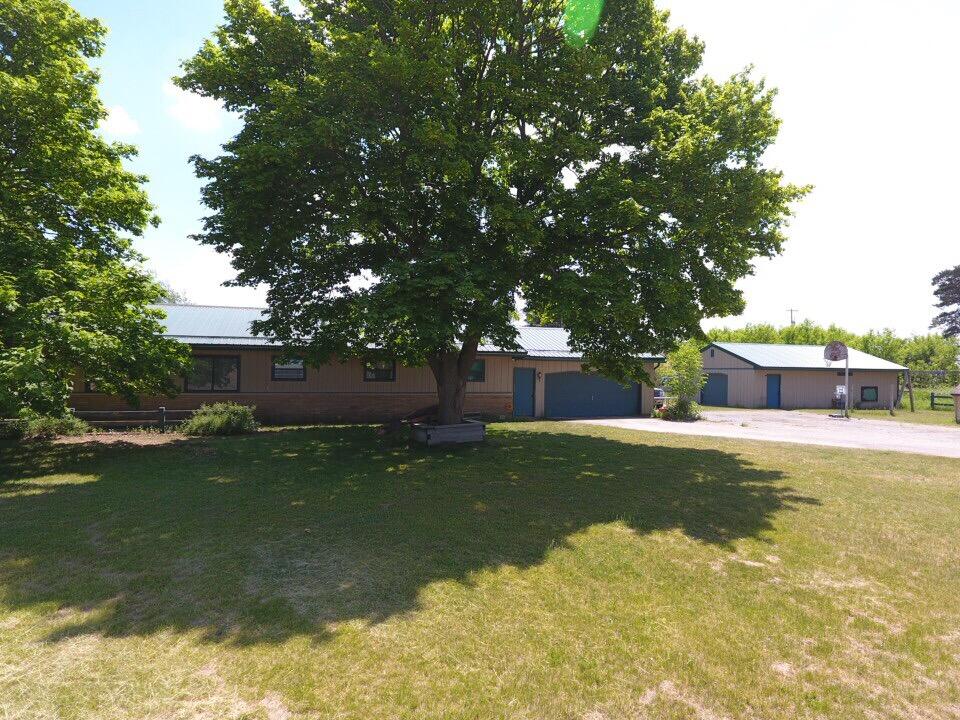 6890 Peoples Road Edmore, MI 48829 - Photo 6 of 47 IMG_0828