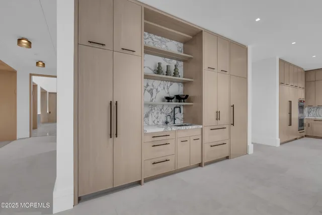 $12,000,000 | 2 Jim Lynch Drive, Elberon, NJ 07740