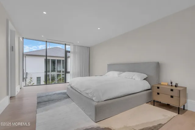 $12,000,000 | 2 Jim Lynch Drive, Elberon, NJ 07740