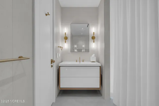 $12,000,000 | 2 Jim Lynch Drive, Elberon, NJ 07740