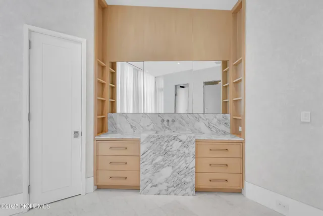 $12,000,000 | 2 Jim Lynch Drive, Elberon, NJ 07740