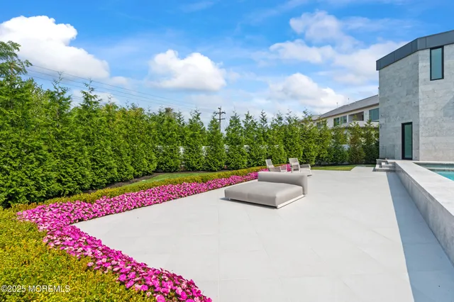 $12,000,000 | 2 Jim Lynch Drive, Elberon, NJ 07740