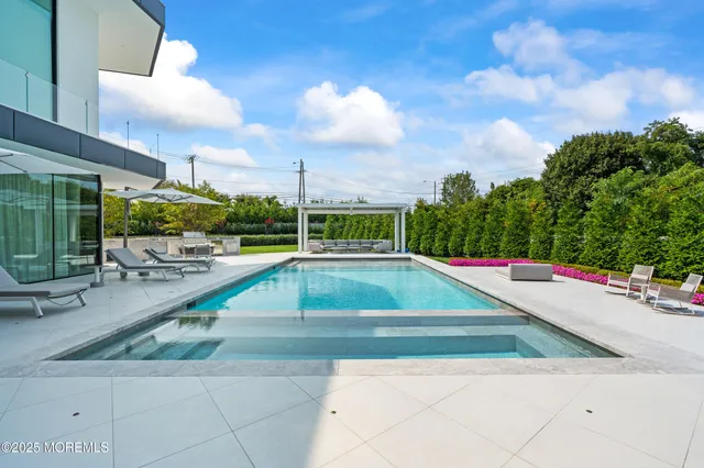 $12,000,000 | 2 Jim Lynch Drive, Elberon, NJ 07740