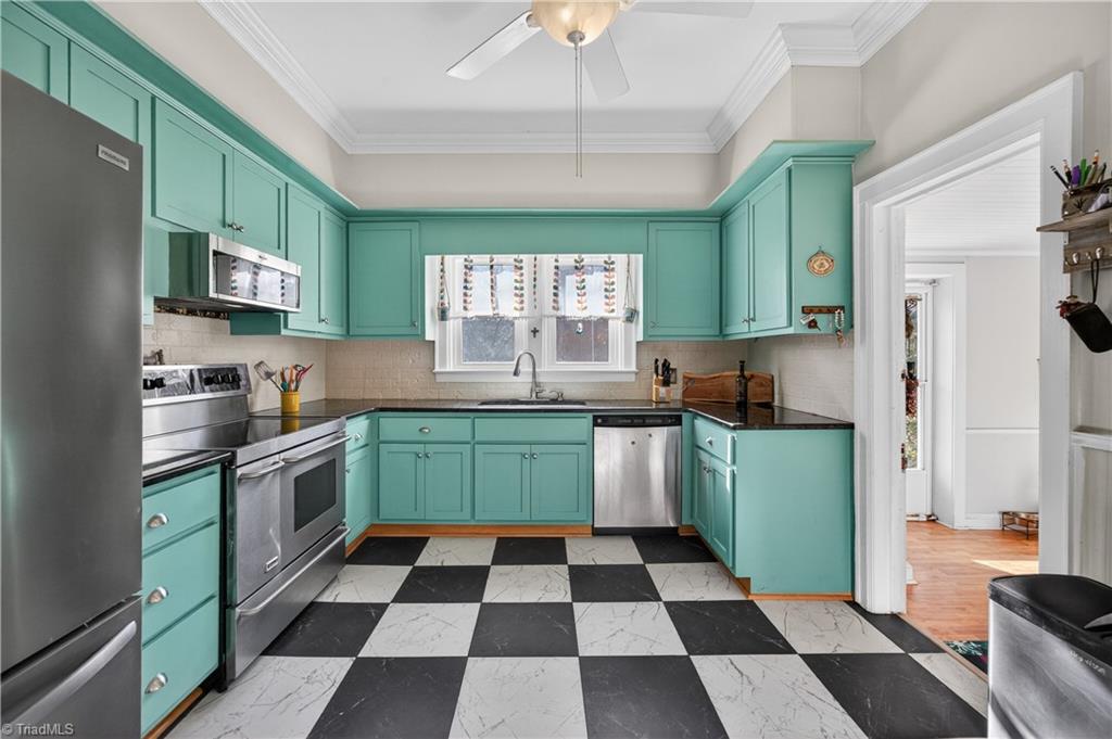 2500 Mt Hope Church Road Whitsett, NC 27377 - Photo 7 of 30