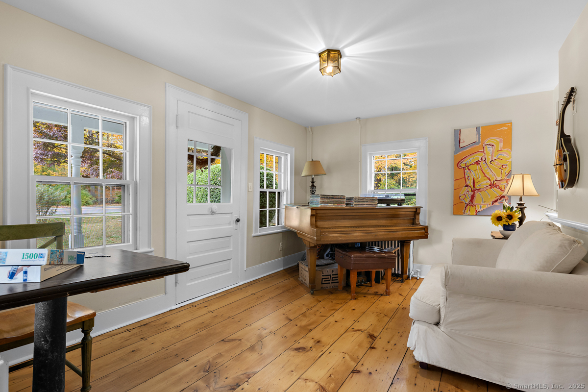 2993 High Ridge Road Stamford, CT 06903 - Photo 4 of 21