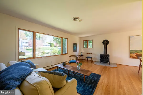 $650,000 | 9221 Spring Valley Road, Ellicott City, MD 21043