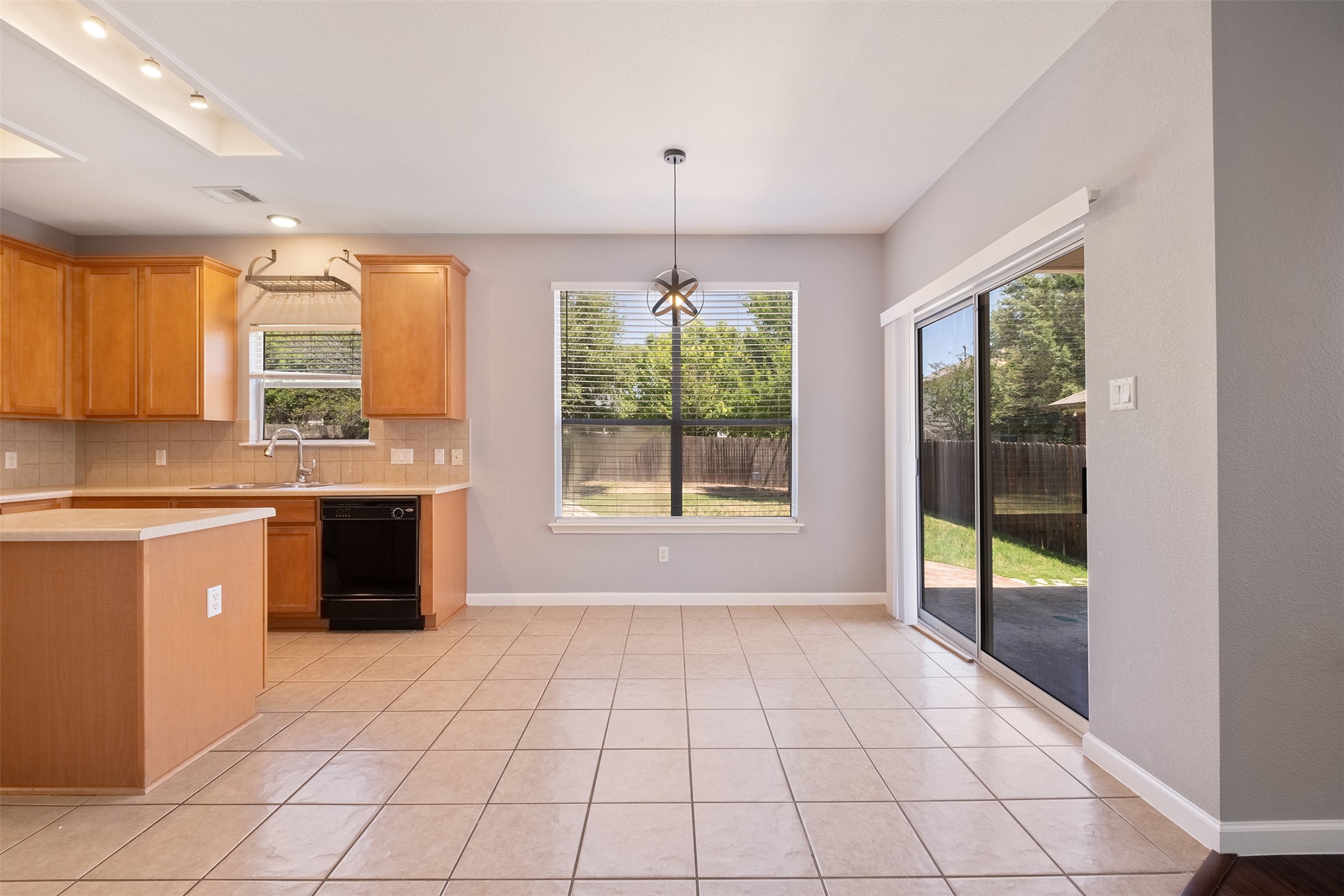 11100 Los Comancheros Road Austin, TX 78717 - Photo 6 of 25