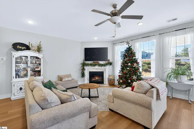 $479,000 | 109 Woodcross Drive, Simpsonville, SC 29681