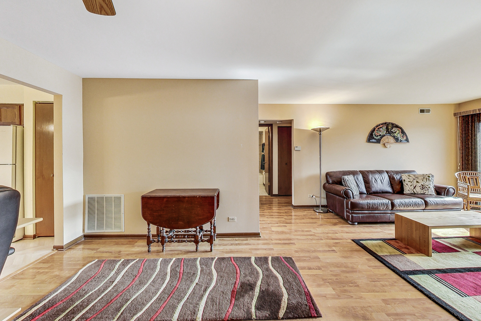 1907 West Golf Road, Unit 3B Mount Prospect, IL 60056 - Photo 3 of 17 Gallery Image 3