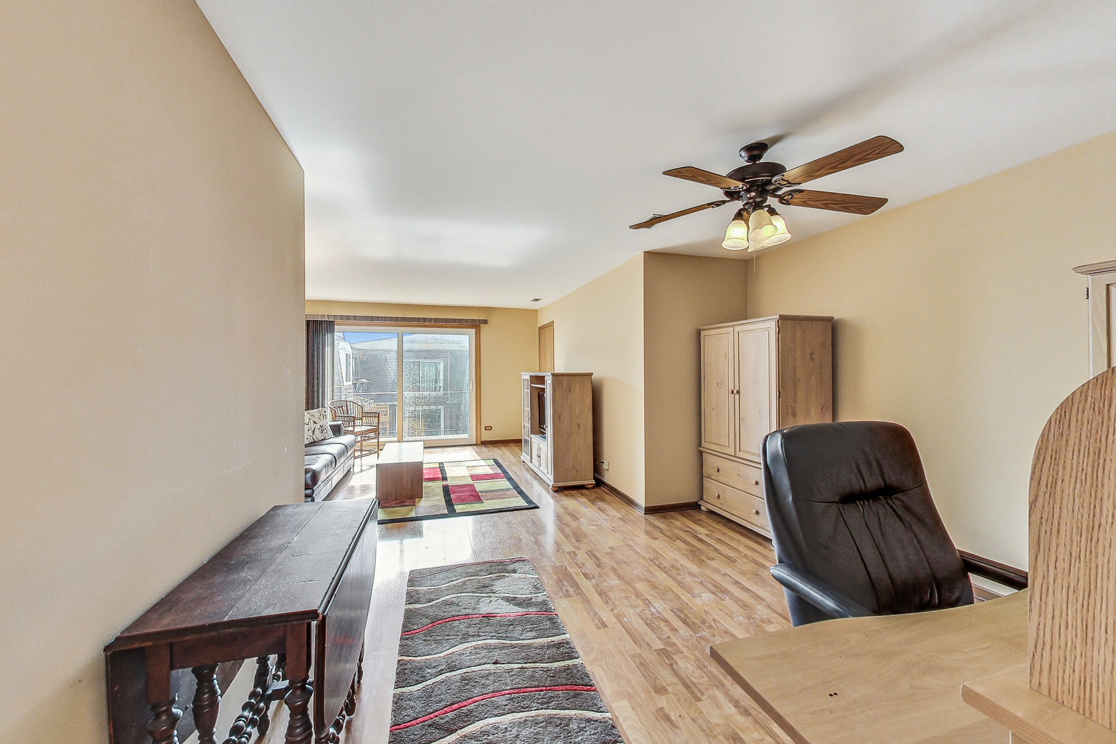 1907 West Golf Road, Unit 3B Mount Prospect, IL 60056 - Photo 6 of 17 Gallery Image 6