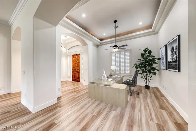 $1,000,000 | 211 Viewmont Drive, Henderson, NV 89015