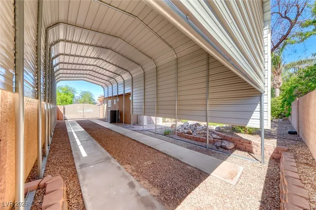 $1,000,000 | 211 Viewmont Drive, Henderson, NV 89015