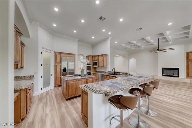 $1,000,000 | 211 Viewmont Drive, Henderson, NV 89015