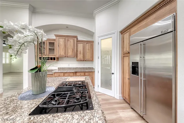 $1,000,000 | 211 Viewmont Drive, Henderson, NV 89015