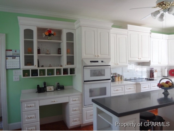 Solid surface counter tops