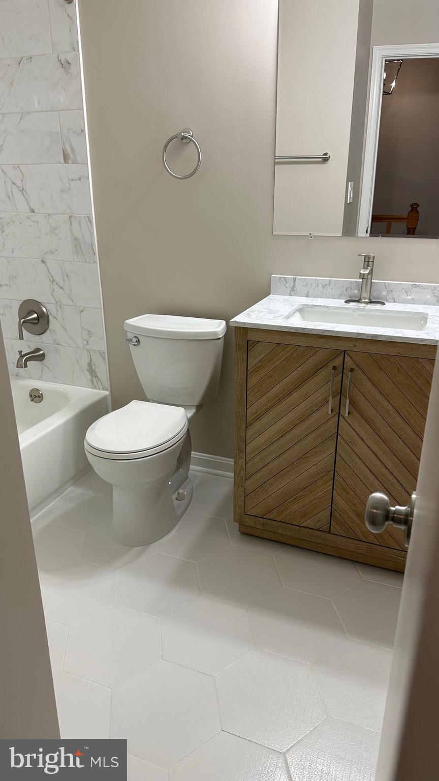 12308 Sandy Point Court Silver Spring, MD 20904 - Photo 12 of 22 2nd Upstairs Bath