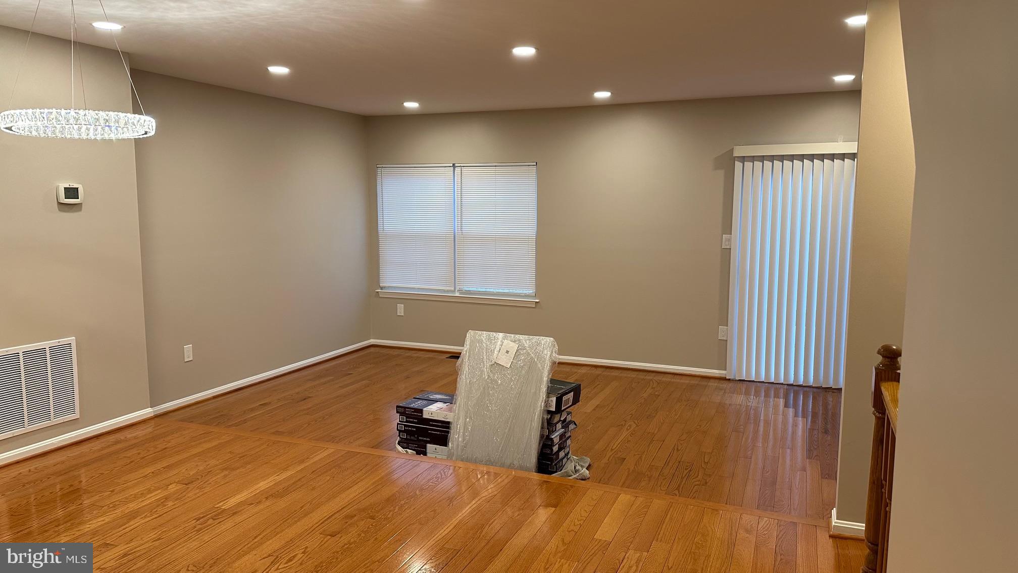 12308 Sandy Point Court Silver Spring, MD 20904 - Photo 5 of 22 Living Area