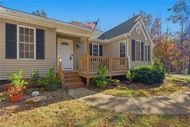 $405,000 | 284 Huntington Drive, Liberty, SC 29657