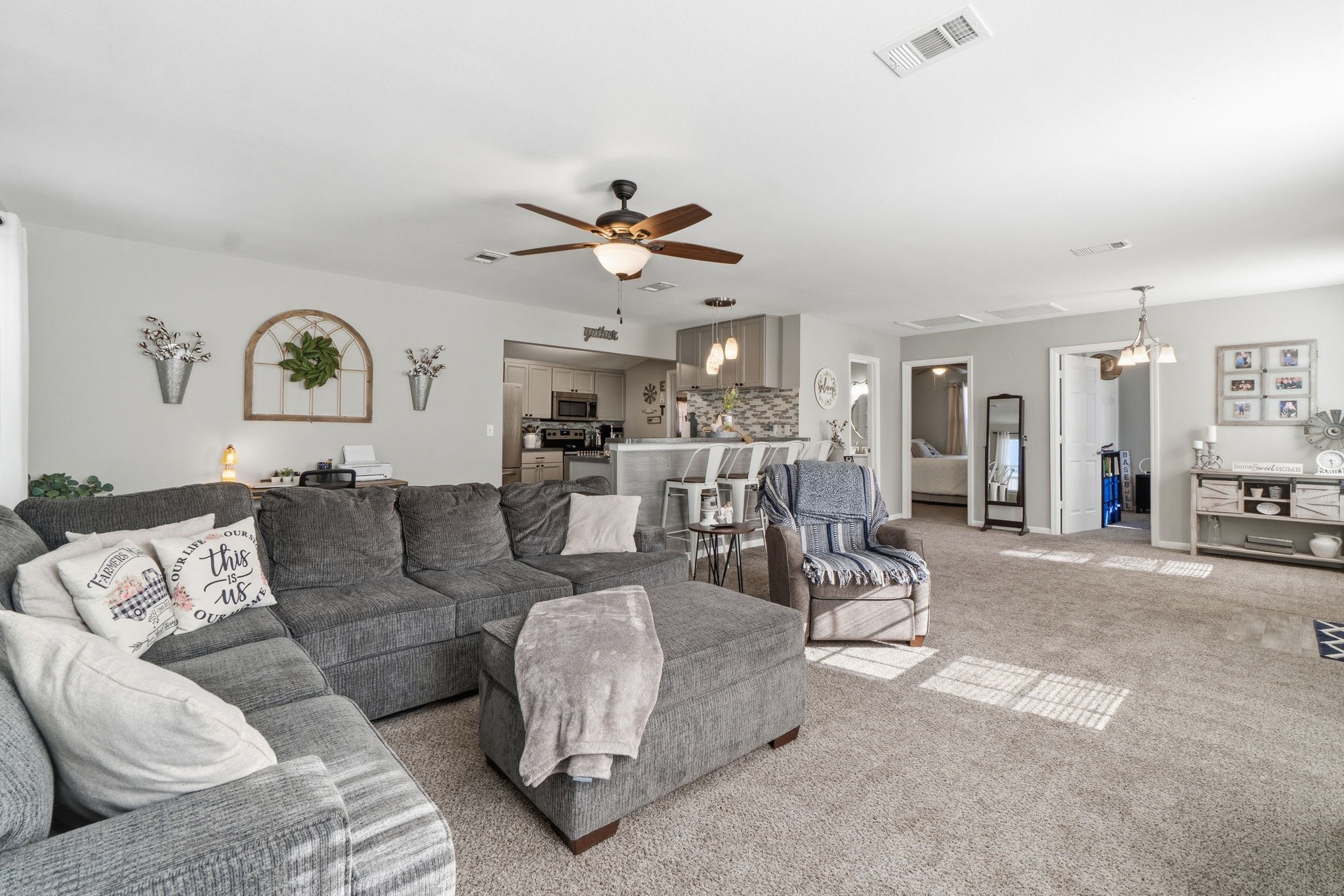 192 Miller Road Livingston, TX 77351 - Photo 11 of 36 a living room with furniture and wooden floor