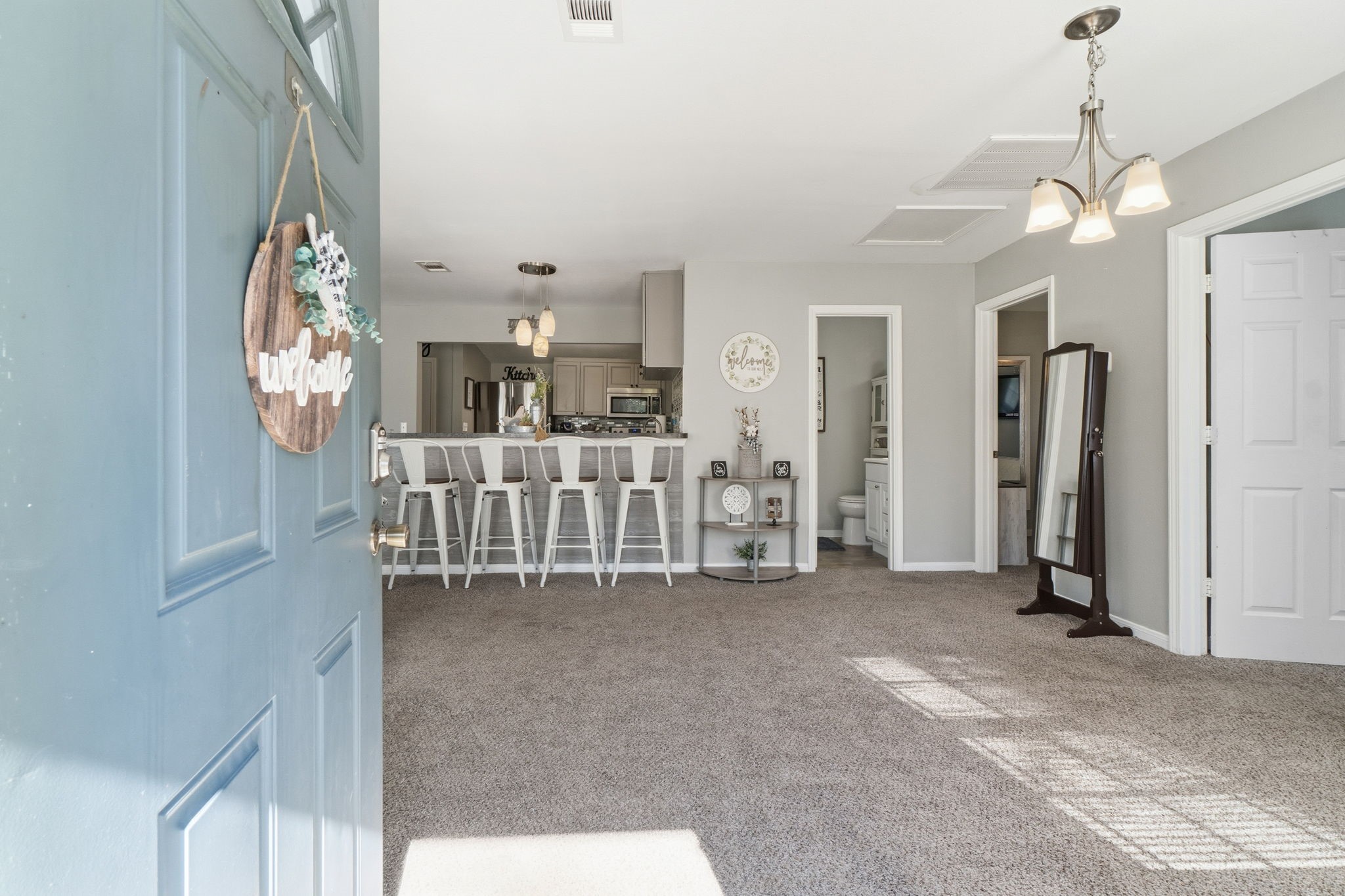 192 Miller Road Livingston, TX 77351 - Photo 6 of 36 a view of a livingroom with a furniture
