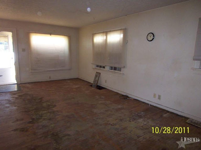 4035 Reed Street Fort Wayne, IN 46806 - Photo 2 of 15 Gallery Image 2