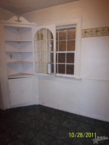 4035 Reed Street Fort Wayne, IN 46806 - Photo 6 of 15 Gallery Image 6