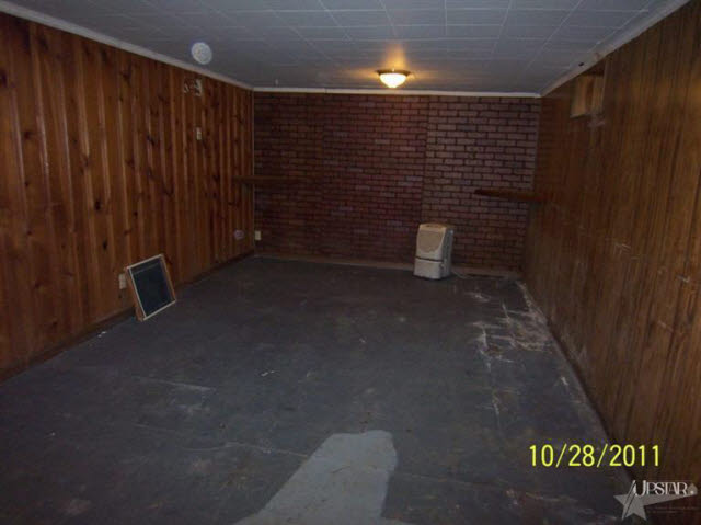 4035 Reed Street Fort Wayne, IN 46806 - Photo 10 of 15 Gallery Image 10