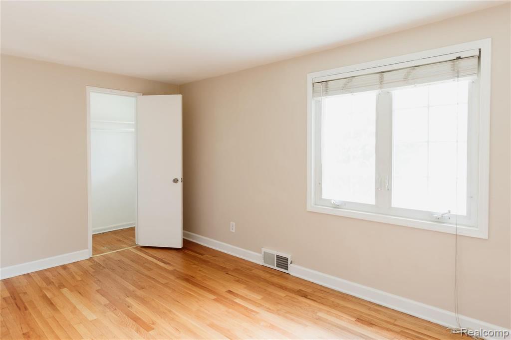 1526 West Webster Road Royal Oak, MI 48073 - Photo 28 of 38