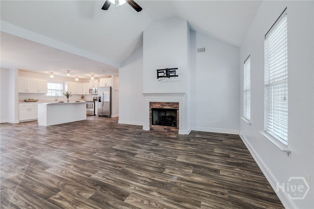 210 Stonebrook Way Statesboro, GA 30458 - Photo 4 of 34