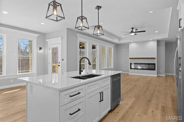 $430,000 | 960 Half Moon Lane, Caseyville, IL 62232