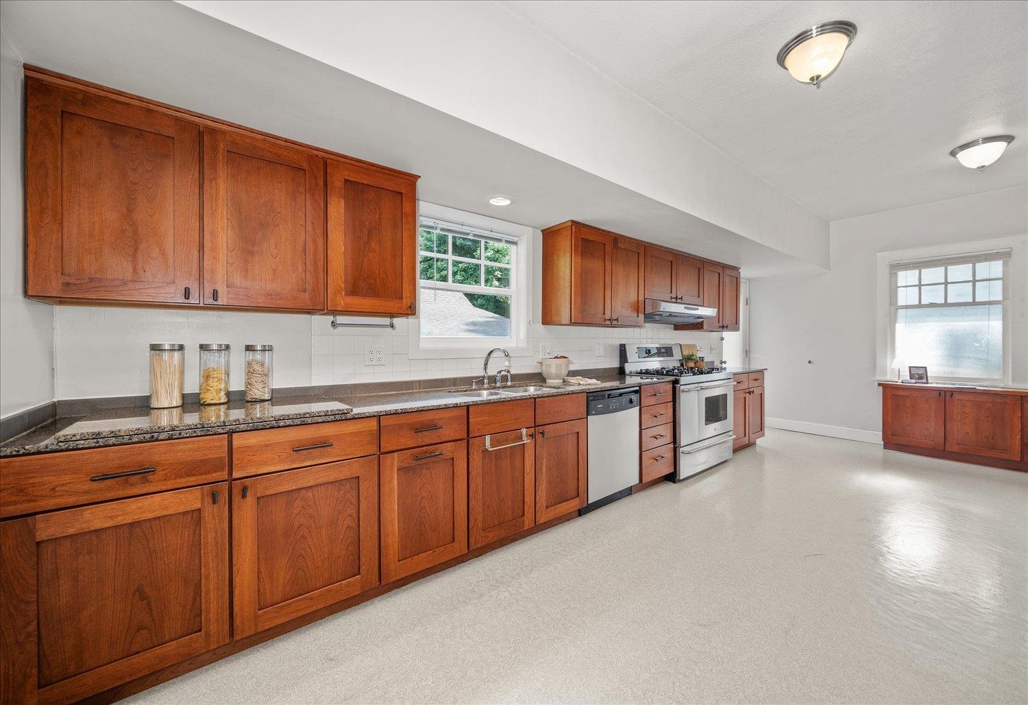 109 West Sumner Avenue Spokane, WA 99204 - Photo 13 of 47