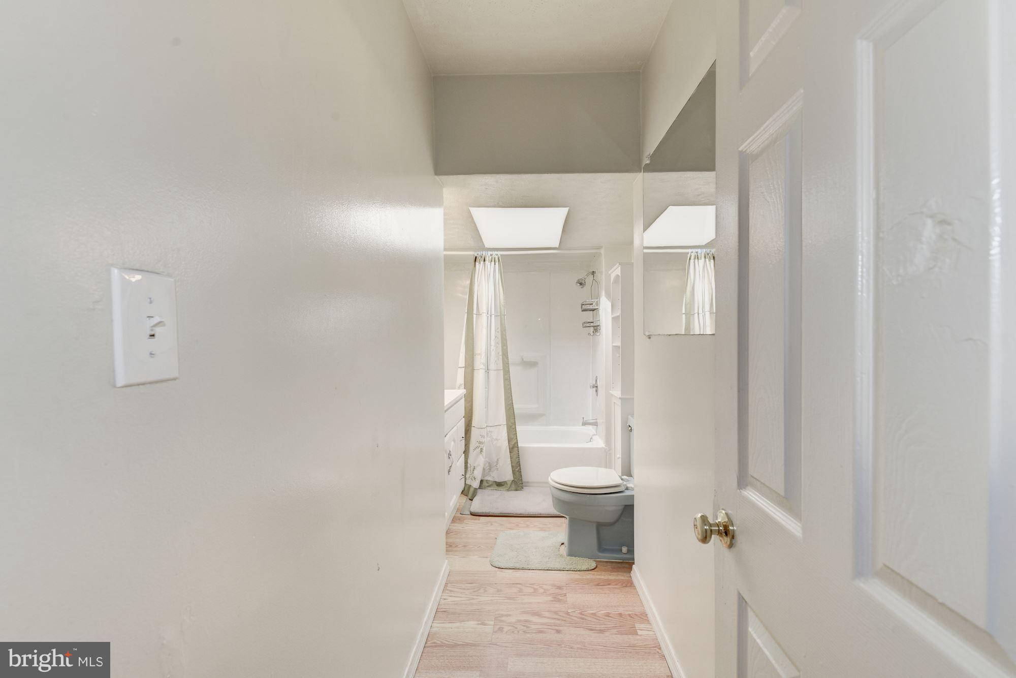 8721 Pohick Road Springfield, VA 22153 - Photo 22 of 30 Interior (General)