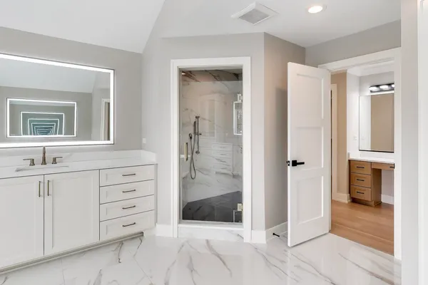 $2,199,000 | 160 Cayuga Avenue, Elmhurst, IL 60126