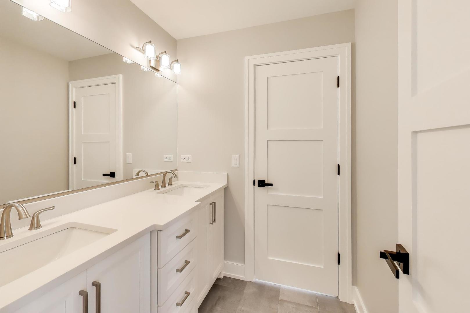 160 Cayuga Avenue Elmhurst, IL 60126 - Photo 21 of 36