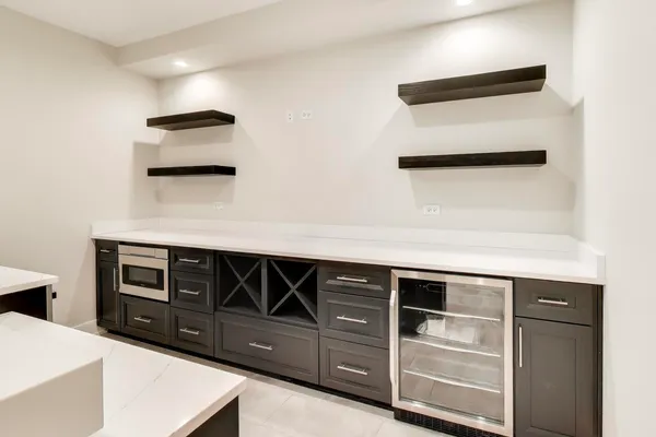 $2,199,000 | 160 Cayuga Avenue, Elmhurst, IL 60126