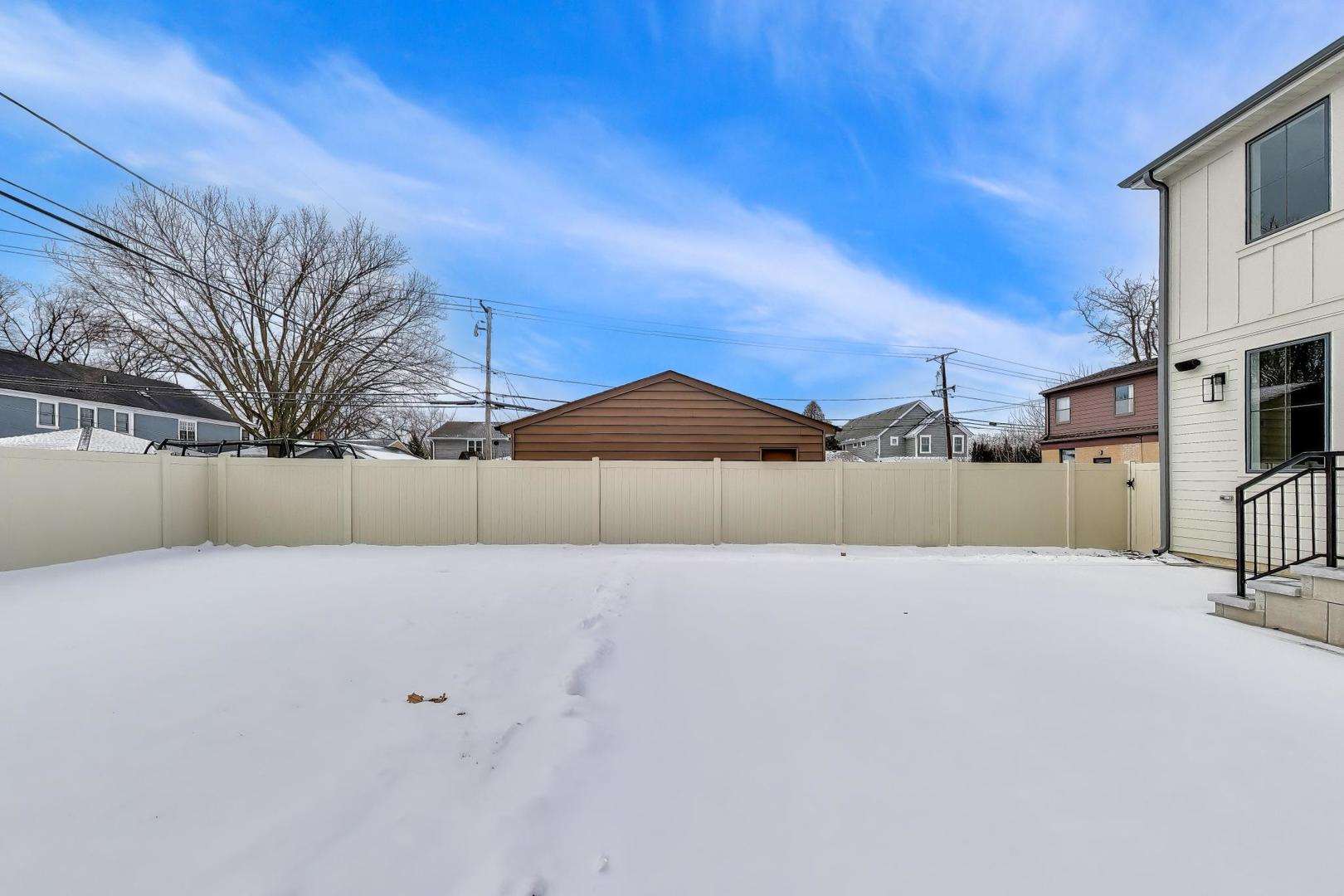 160 Cayuga Avenue Elmhurst, IL 60126 - Photo 31 of 36