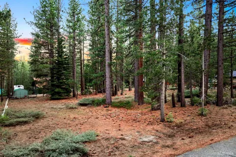 $288,000 | 686 Cayuga Street, South Lake Tahoe, CA 96150