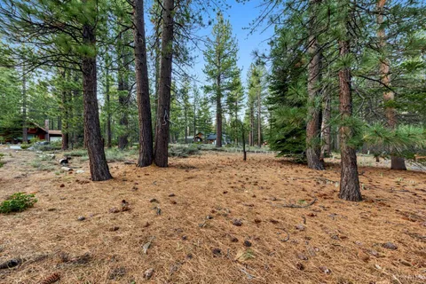 $288,000 | 686 Cayuga Street, South Lake Tahoe, CA 96150