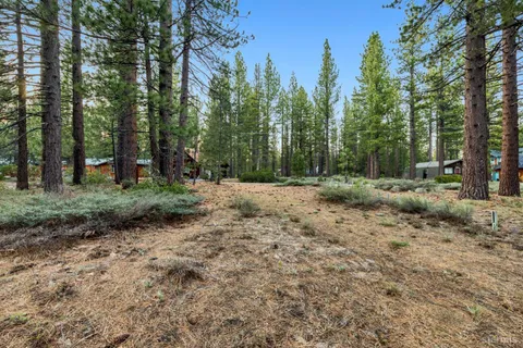 $288,000 | 686 Cayuga Street, South Lake Tahoe, CA 96150