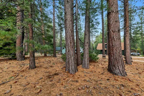 $288,000 | 686 Cayuga Street, South Lake Tahoe, CA 96150
