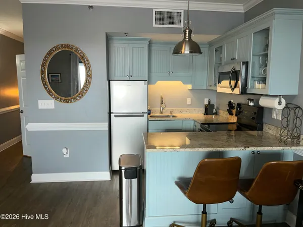 $395,000 | 106 North Water Street, Unit 907, Wilmington, NC 28401