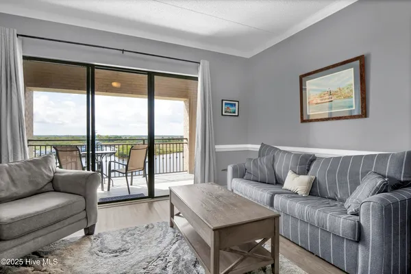 $395,000 | 106 North Water Street, Unit 907, Wilmington, NC 28401