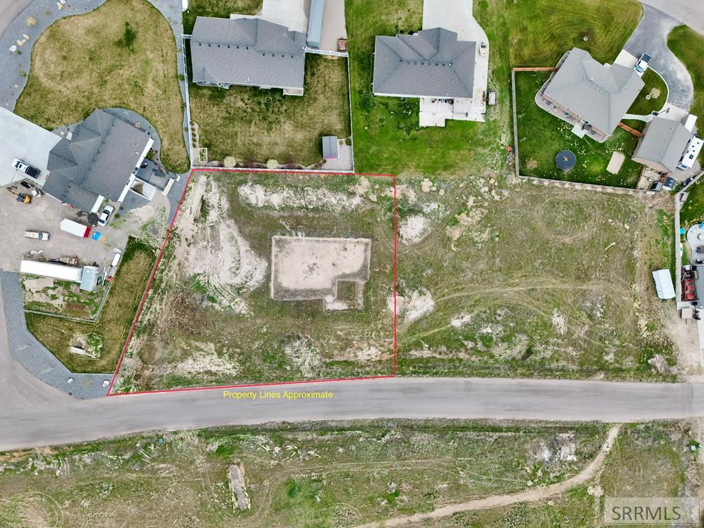 86 North Hillside Road Idaho Falls, ID 83402 - Photo 1 of 5