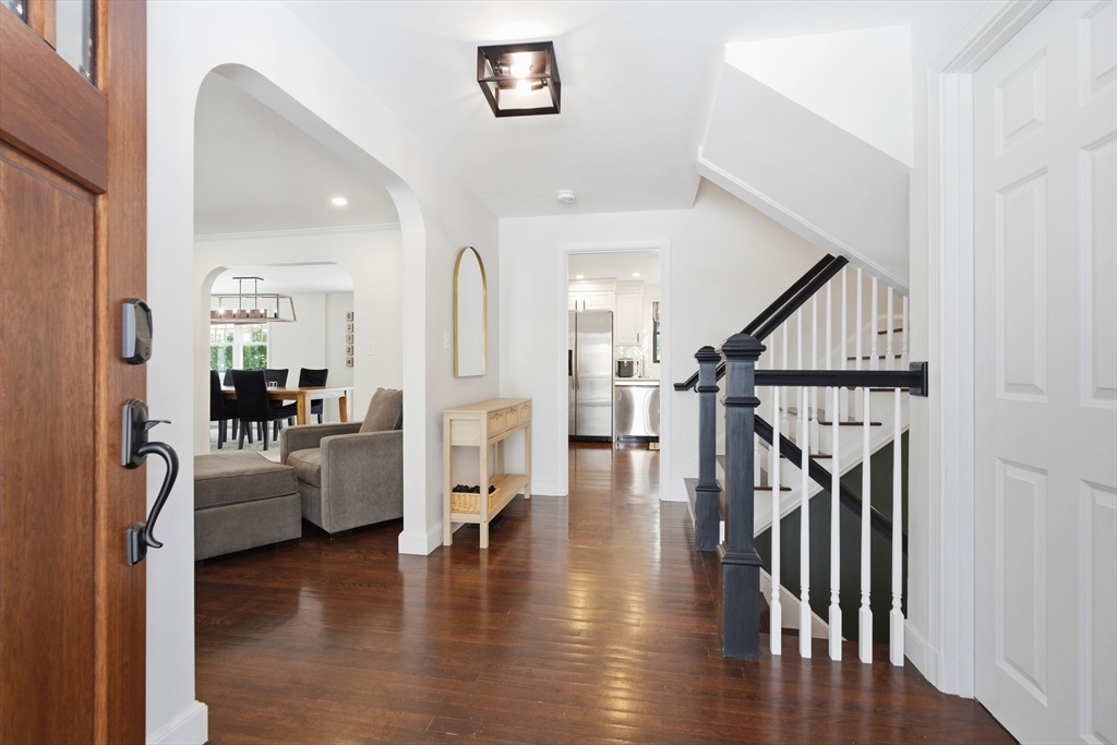 6 Brewster Road Milton, MA 02186 - Photo 4 of 42