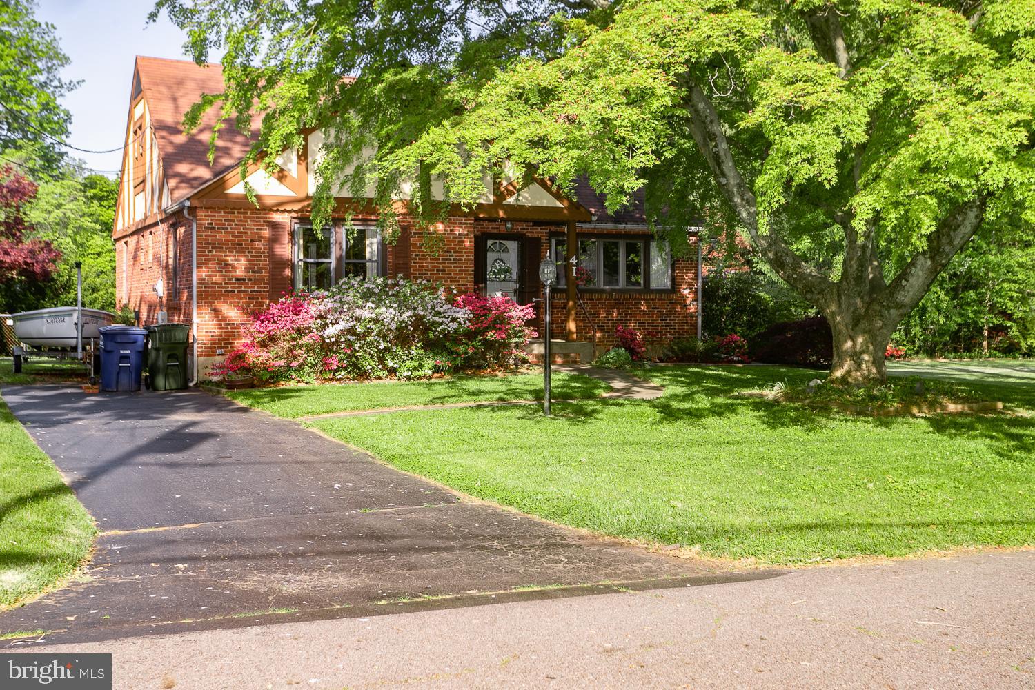 41 Edgewood Road Bordentown, NJ 08505 - Photo 1 of 20 Gallery Image 1