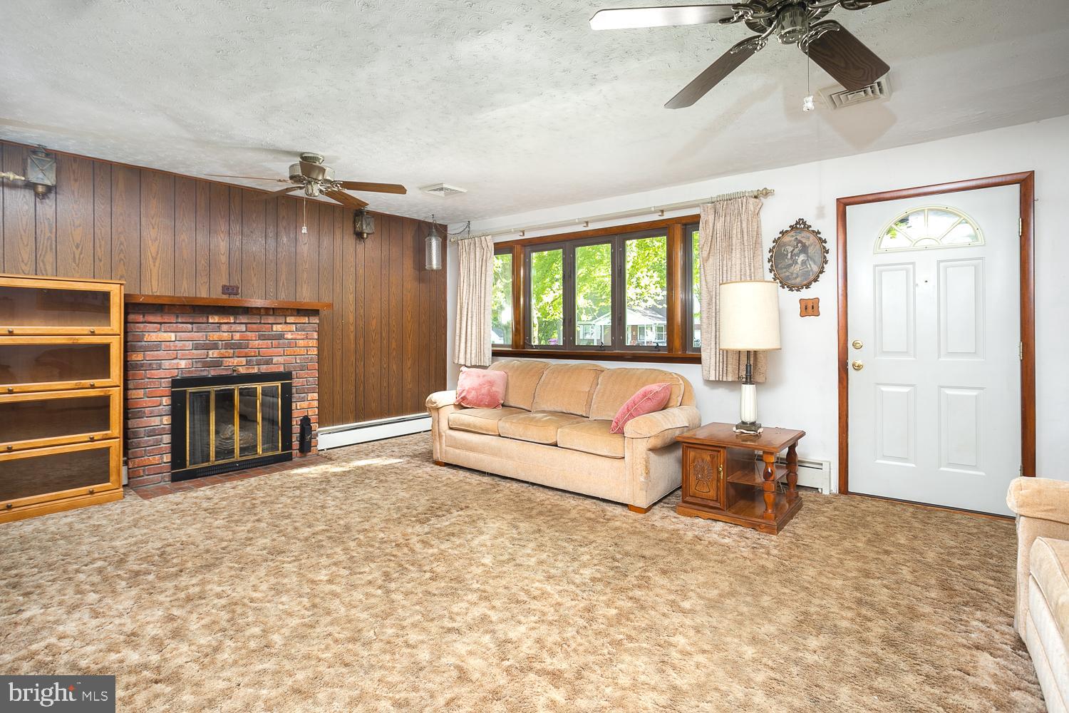41 Edgewood Road Bordentown, NJ 08505 - Photo 3 of 20 Gallery Image 3